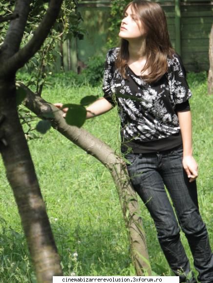 Iulia - da parca ms mult - ~Picks With Us~